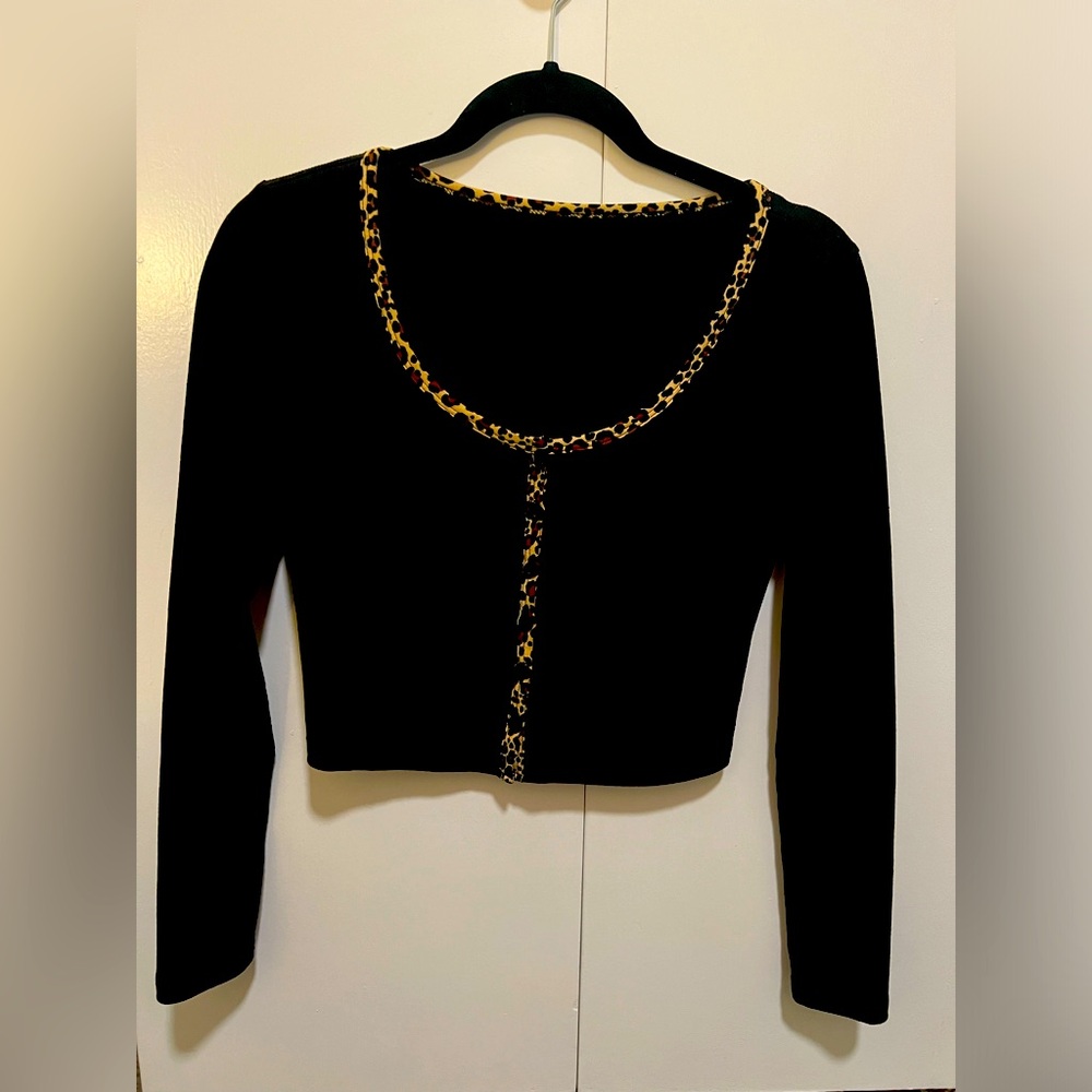 Black Ribbed Top with Cheetah Print Details (SHEIN XS)